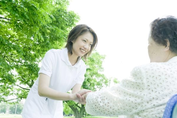 粗悪な訪問マッサージ事業所が行う悪質なサービスの実態 (実例)